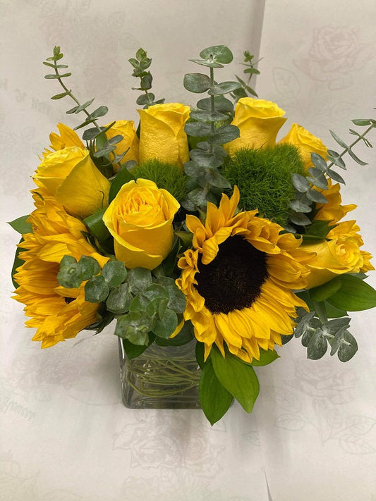 Sun Flower and Rose Bouquet